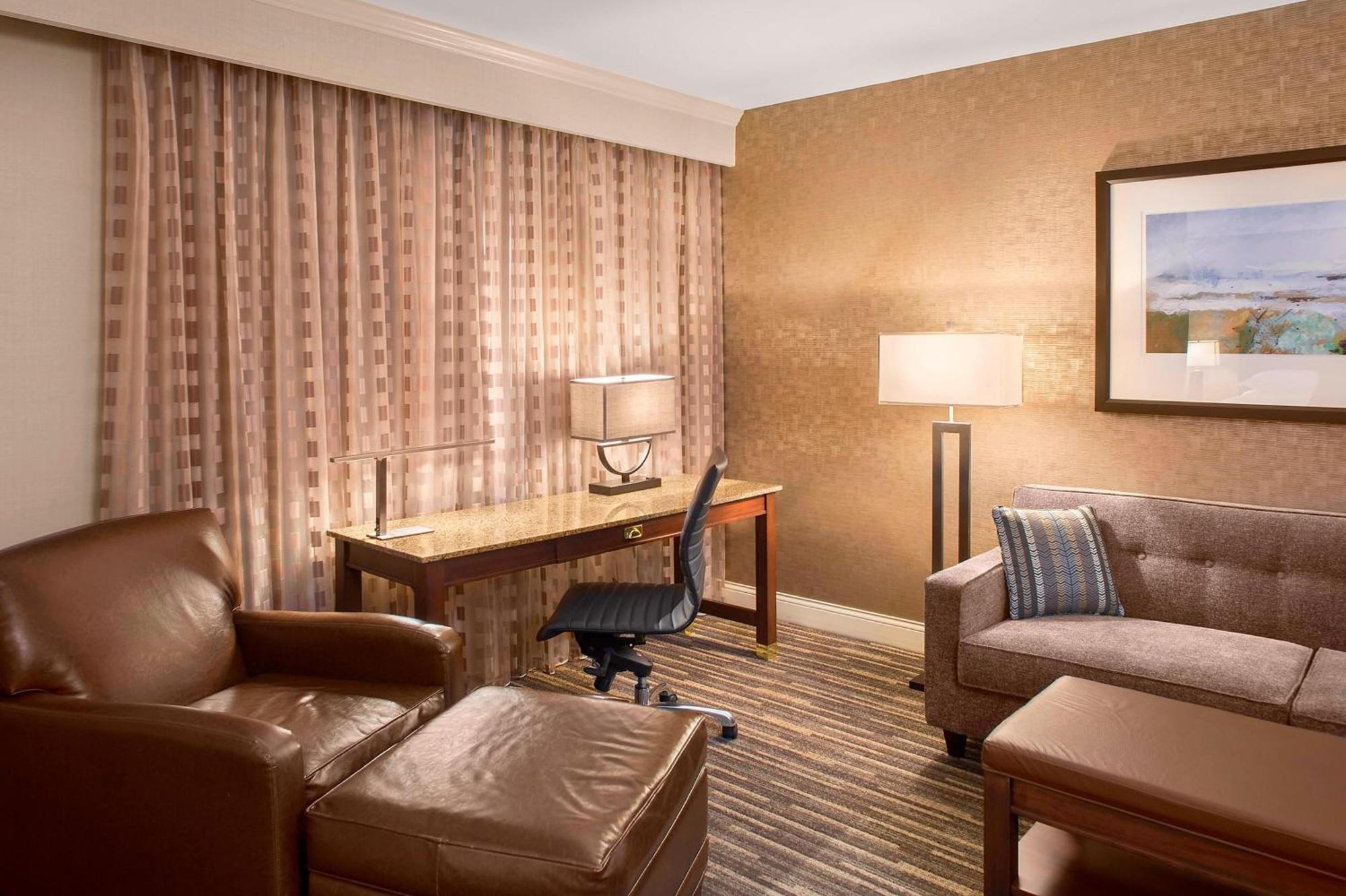 Sheraton Suites Akron Cuyahoga Falls Exterior foto